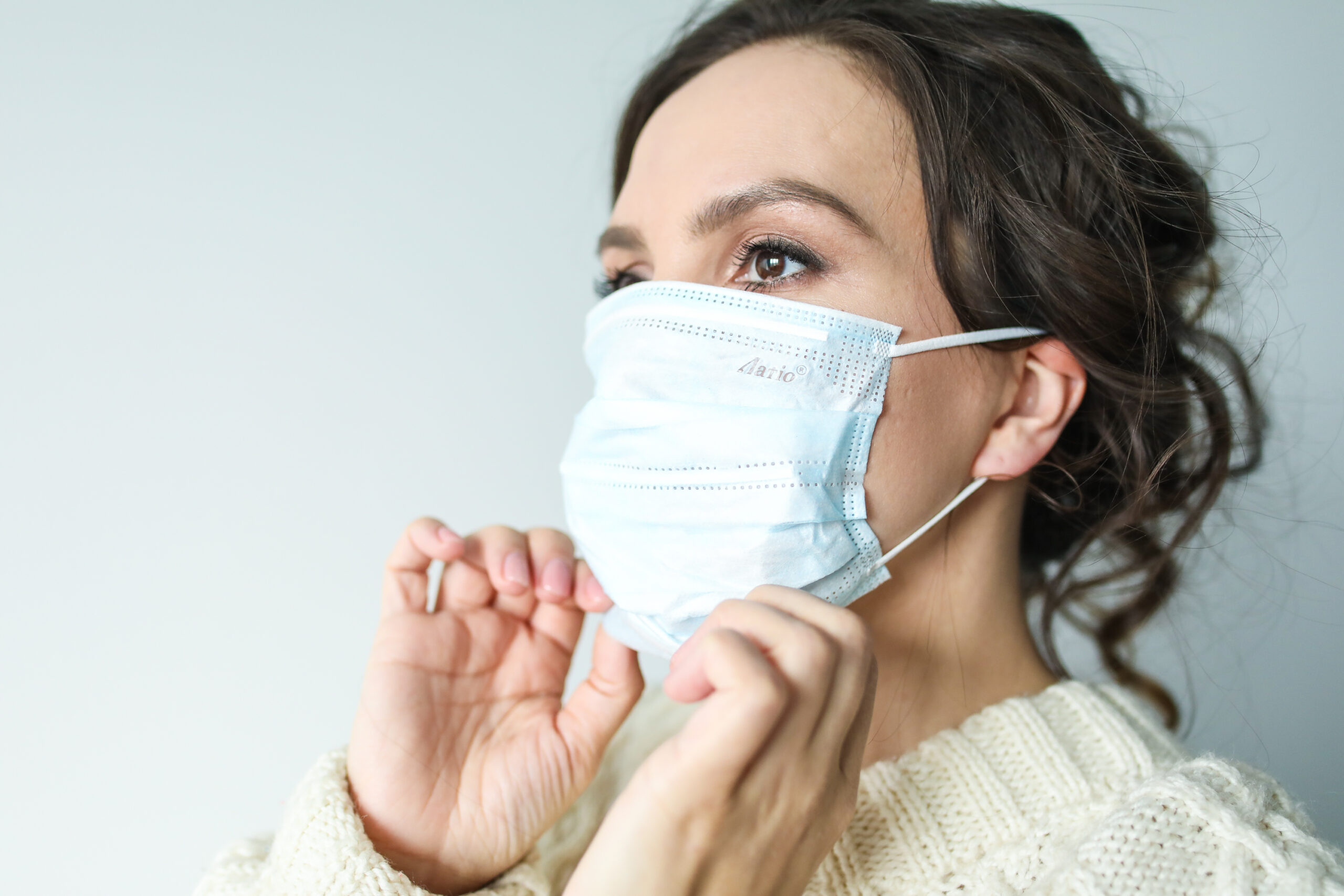 Maskne: 5 ways to avoid breaking out under your face mask